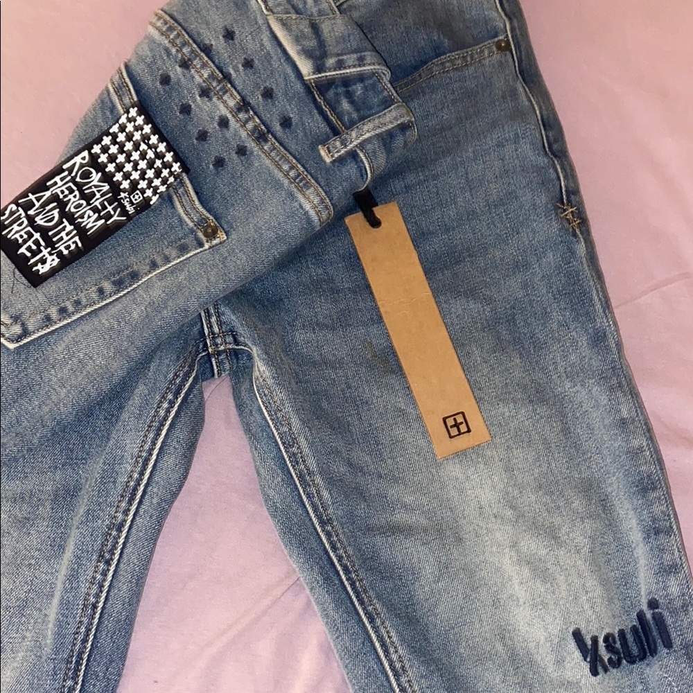 Ksubi new I want 150 dóllars send a message if you want they